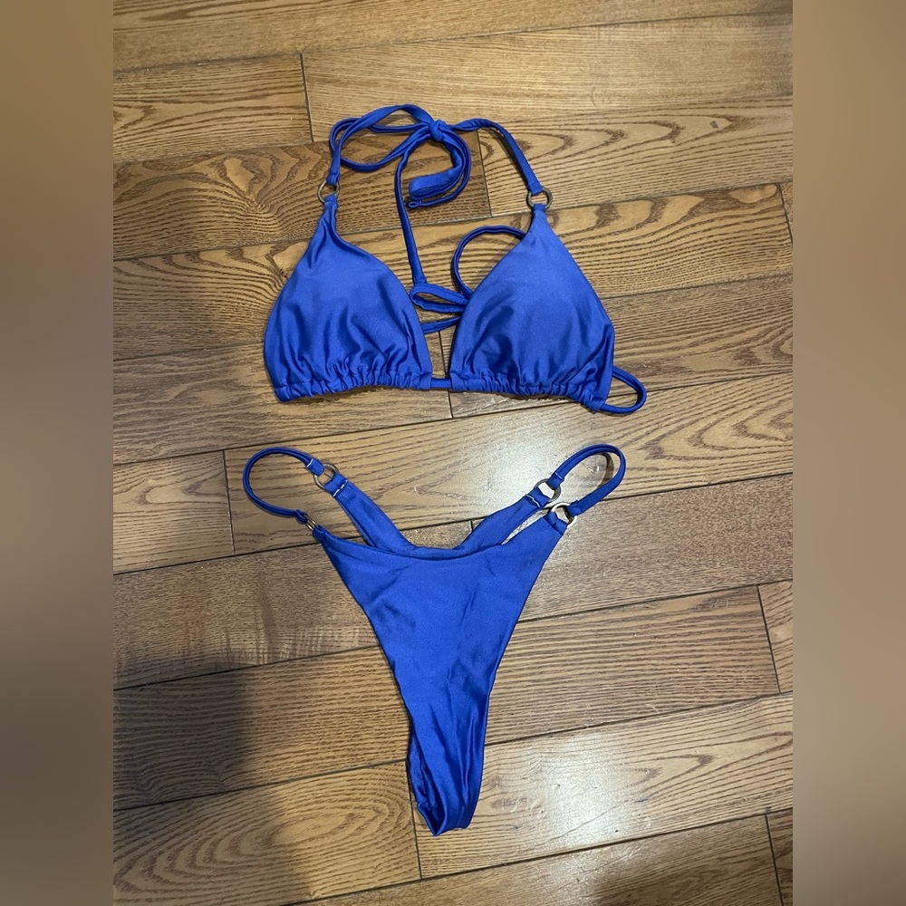 Ring detail thong bikini set